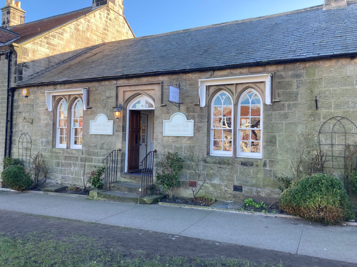 NE_Commercial's tweet photo. Rare freehold opportunity in Bamburgh for sale. Currently configured as 2 retail units with potential for 3 bed living space behind and private parking.  Contact 0191 487 8566 https://t.co/YUmIzuUaH8 https://t.co/3kE5fpsjKz