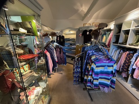 NE_Commercial's tweet photo. Rare freehold opportunity in Bamburgh for sale. Currently configured as 2 retail units with potential for 3 bed living space behind and private parking.  Contact 0191 487 8566 https://t.co/YUmIzuUaH8 https://t.co/3kE5fpsjKz