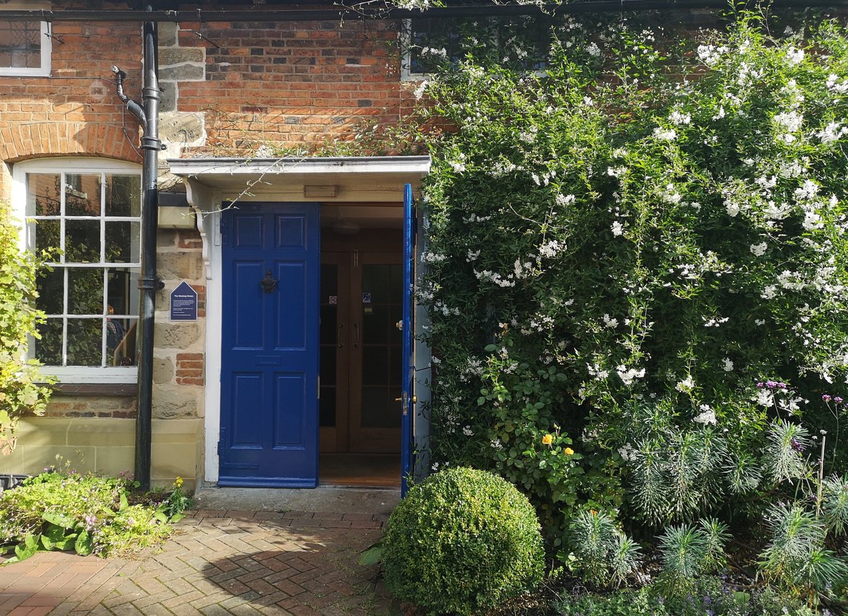 WMRNetwork's tweet photo. This is the welcoming, open door to our Poetry Spa in Warwick on Sat Nov 5th. Join us for mindful reading, creative writing and #poetry discussion in a day retreat with host @rozgoddard and @NineArchesPress poet @kmngriffiths https://t.co/g5QXtcjLgi https://t.co/cax7XsRskb
