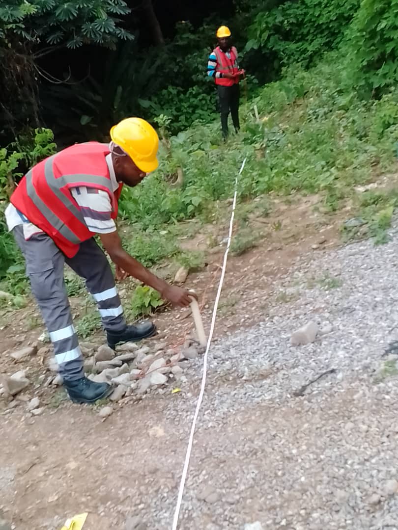 Belekani_const's tweet photo. Nos équipes🇨🇲 realisent chaque année, de nombreux #forages 🚰. Nous contribuons ainsi par la qualité de nos réalisation à aider les populations à un meilleur accès à l'#eau💧potable🚰
Tout comence ici📍

@PNUDCameroun
@UNICEF_CAR
@unicefcameroon
@PlanCameroon
@Le_HCR https://t.co/WE0NzPo6Nv