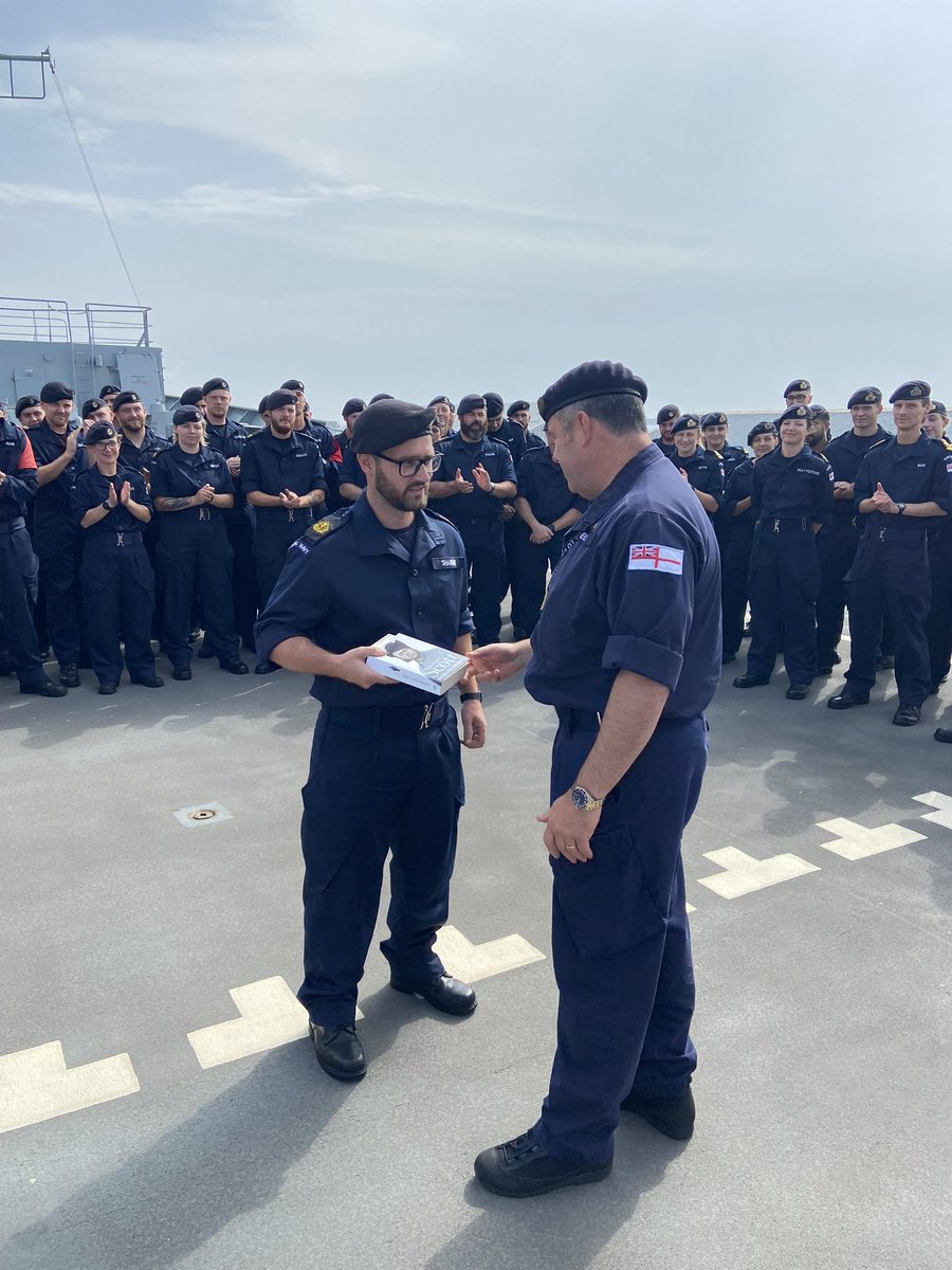 Last week we recognised the outstanding contributions of these sailors. @CDRETNEILD presented awards for ‘Sailors of the Patrol’ and a @RNRMC Herbert Lott Efficiency Award.👇

Brilliant work from brilliant sailors. BZ!

#GreatScott #GreatSailors