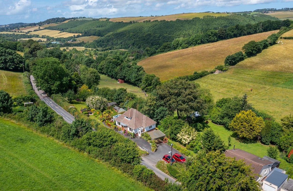 JSNorthDevon's tweet photo. HOT PROPERTY - NEW PRICE! 🏡🔥
#Goodleigh #Barnstaple
💷 £575,000
👉🏻🌐 https://t.co/viuNC7KXYK https://t.co/xW6IWaYI7R