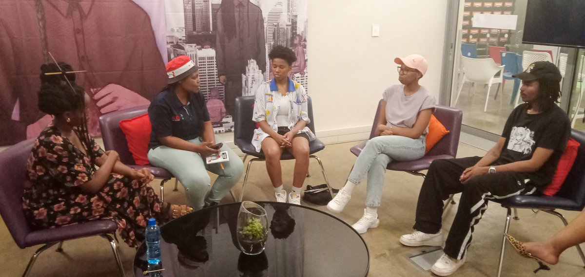 AlexFMRadio891's tweet photo. Lerato from The Real Deal Yangempela at @fakugesi with @mmathebe_z from @TelkomZA and the @witsMDST Film Students.
#innovation
#CreativeConsciousness
#Gamingwithapurpose
#eSportgaming https://t.co/LthcUvcgFx