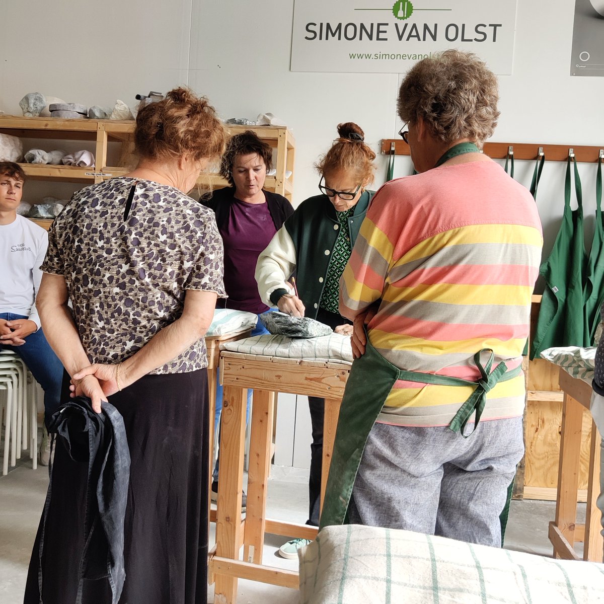 simone van olst tweet media