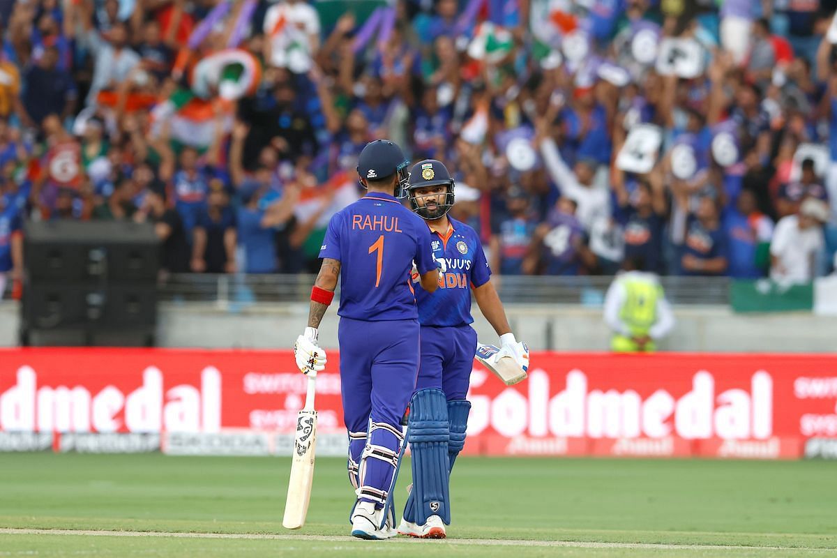 the_upadhyayji's tweet photo. #IndvsNZ Warmup Match.

Date:- 19bOct 2022
Time:- 1:30 PM (IST)
Toss:- 1:00 PM
Venue:- The Gabba
Broadcast:- Star Sports
Streaming:- Disney + Hotstar.

#T20WorldCup2022 
#TeamIndia 
#KLRahul #BelieveKLR
#RohitSharma https://t.co/JPNtmvFclp