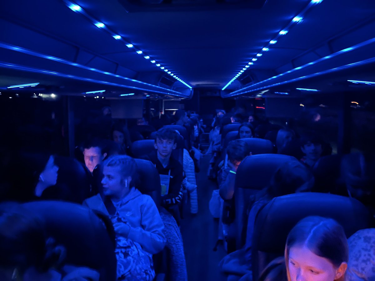 BunsoldMiddle's tweet photo. Bus 2 rolling out. #gettysburgorbust #bmsdc2022 #imtired #whenislunch https://t.co/5uZYl0L07J
