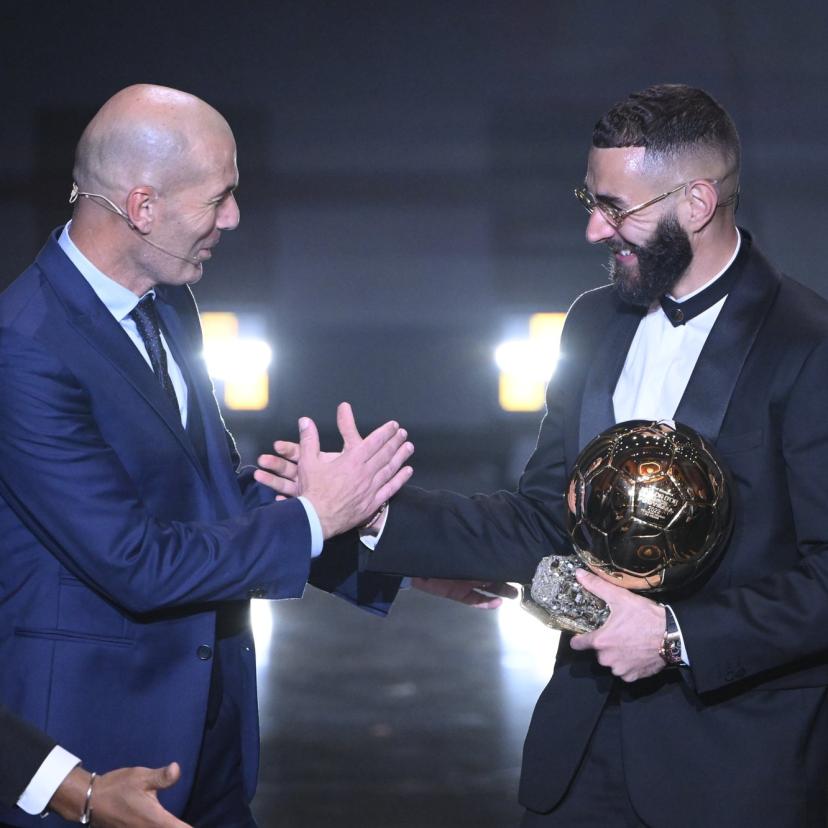 clg_dd95's tweet photo. 🔴Actu foot🔴 : Hier soir, Karim Benzema a remporté le 66e ballon d'or de l'histoire; Il est donc le 5e ballon d'or français de l'histoire et succède à son idole Zinedine Zidane.#BallonDor #KB9 #Zidane https://t.co/Nxq2tnE5eG