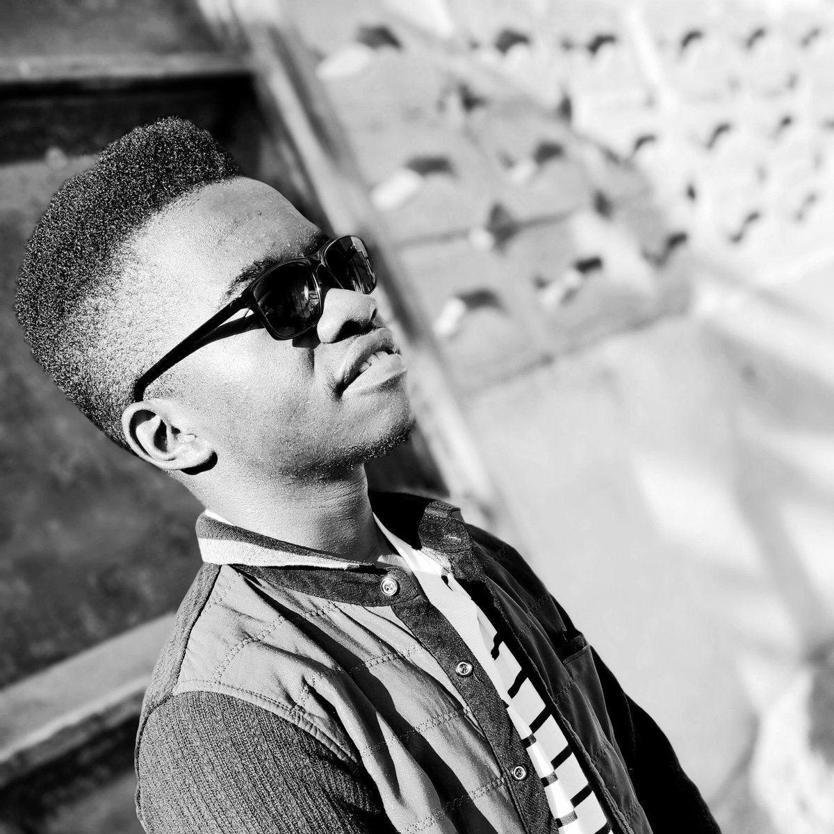 GreyLuvanda's tweet photo. #NewProfilePic https://t.co/gIQ1jYEQVX