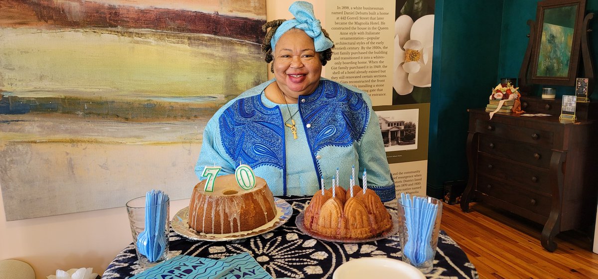 "If a woman  does not keep pace with her companions, perhaps it is because she hears a different drummer. 🎂🪘♎️
Trust in the Lord In all your ways acknowledge Him,
And He shall direct your paths.🙏🏾🎶👣💙
The next decade in the first third of 21st century⏳️⌛️🛐🎈🎉