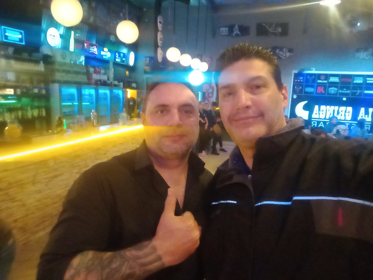 Rickypagalday's tweet photo. Con MIRKO campeón Argentino y Sudamericano de pulseadas, nos cruzamos en en Stroeder, Carmen de Patagones.
#stroeder #carmendepatagones #pulseada #pulseadas #campeon #sudamericano #rickyproducciones #competencia #campeonato #argentina #campeonargentino https://t.co/ygy0QSt9iw