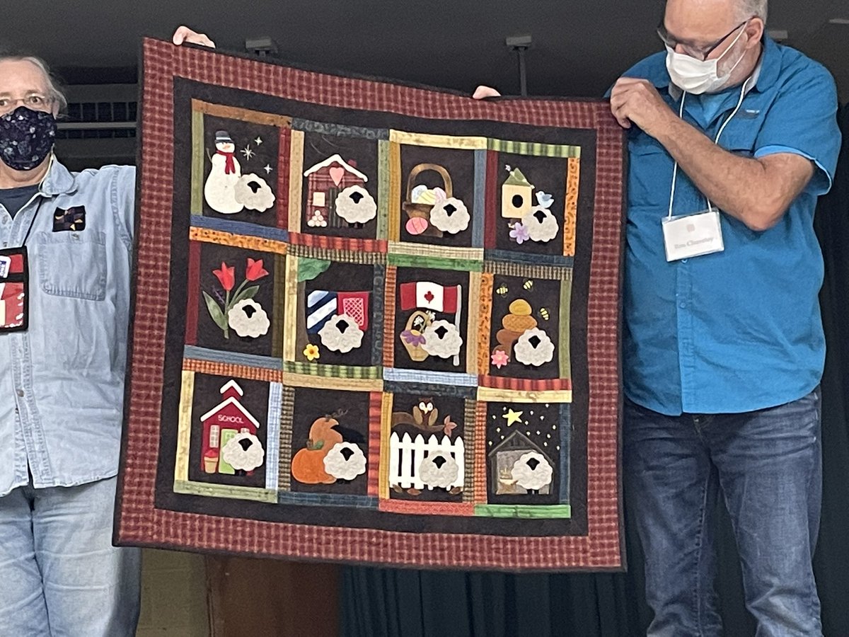 MayflowerQG's tweet photo. Thank you to Darlene D’eon Designs for coming to our guild@meeting tonight to do a trunk show https://t.co/zR1cPwcQz0 https://t.co/cxf1If2DMU