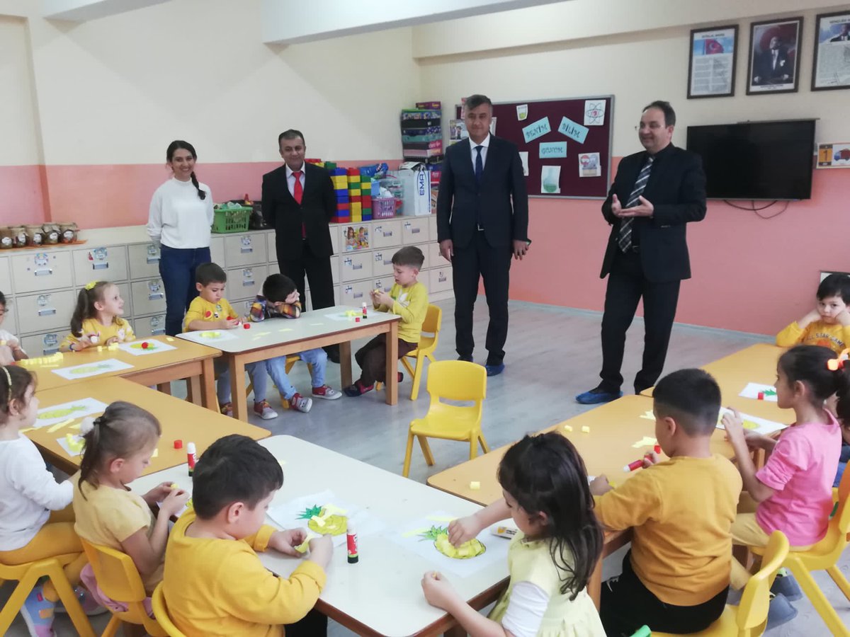 İlçe Kaymakamımız Sayın Cevdet ERTÜRKMEN ve İlçe Milli Eğitim Müdürümüz Sayın Mehmet Ali KATİPOĞLU okulumuzu ziyaret ederek çalışmalarımızda başarılar dilediler.Kendilerine teşekkür ediyoruz…