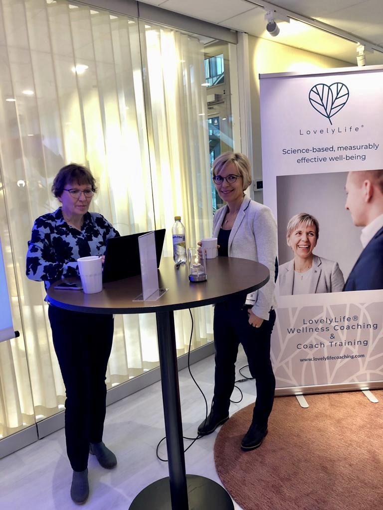 IhanaElo's tweet photo. #LovelyLife - @IhanaElo & @FirstbeatFin’s breakfast event! We shared practical tips on how to add value to wellness services and discussed how to help people find a better stress-recovery balance and perform at their best.
#lovelylifecoaching #coachtraining #firstbeatlife https://t.co/Sz8IOdibxG