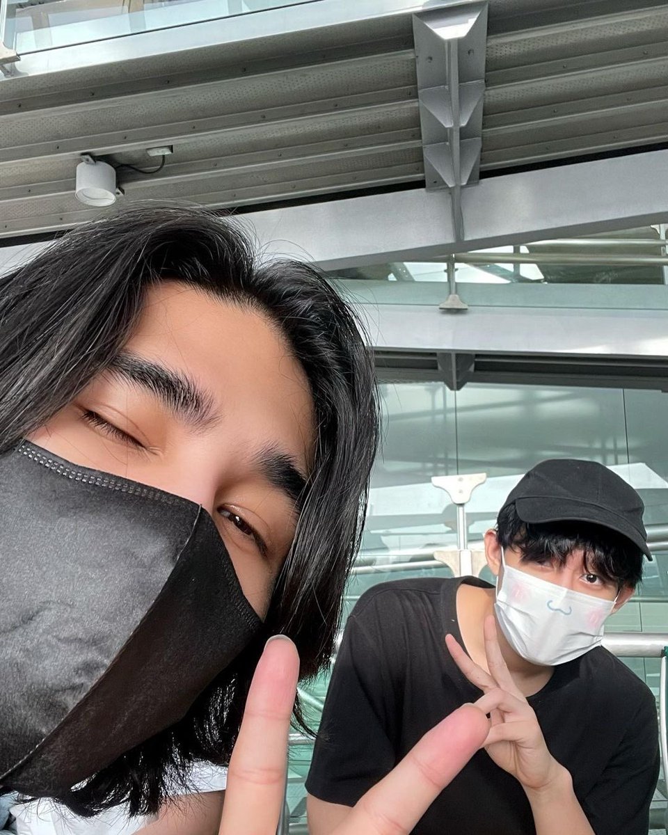 Jeffssatur's tweet photo. What happened in Singapore, stays in Singapore 😉 https://t.co/4JGNwI9GTb