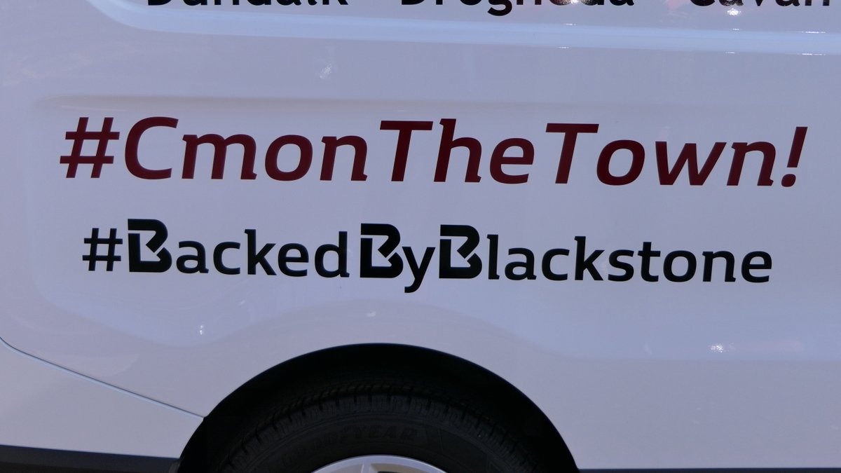 DundalkFC's tweet photo. 🚚 Our kitman Noel Walsh was at the showroom of our Official Mobility Partners @OfficialBSM_1 on Monday to collect his new Renault Trafic kit van from Noel Stewart and Donal Waters.

#BackedByBlackstone https://t.co/M7IJzHTgDU