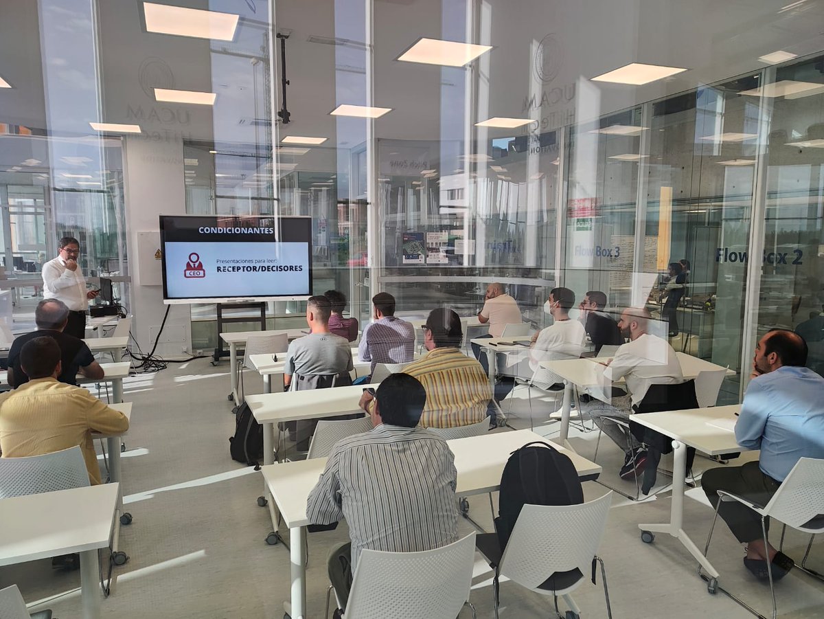 🗣️ Nuestras startups del II #GrowthHiTech <a href="/FundacionINCYDE/">Fundación INCYDE</a> #FondoSocialEuropeo trabajan hoy la comunicación eficaz y el pitch de sus proyectos con <a href="/planpresto/">Juan Martínez</a>