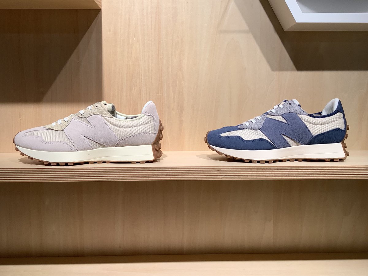 newbalanceOSAKA's tweet photo. < #NB新商品 >
「#MS327」
COLOR:RC, RD
WIDTH/SIZE:D/22.5-29.0cm
PRICE:¥11,990(税込)
10月18日(火)本日より販売開始しました。
是非この機会に店頭でご覧ください。
#newbalance
#ニューバランス https://t.co/8KpfkY78jf