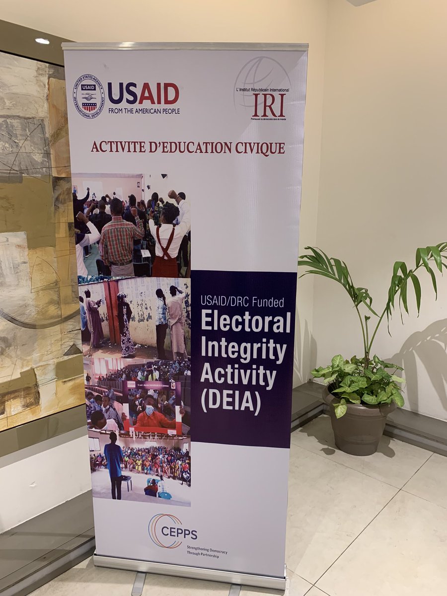 m_mubembe's tweet photo. le ronde sur “les outils de sensibilisation pour les élections de 2023”. Un des points important à retenir de cette activité est l’enrôlement des congolais de l’étranger avec 5 pays pilotes:
L’Afrique du Sud,la France, la Belgique, le Canada,les USA,@CyrilleEbotoko,@andretambwe4 https://t.co/d7uHqItBsJ