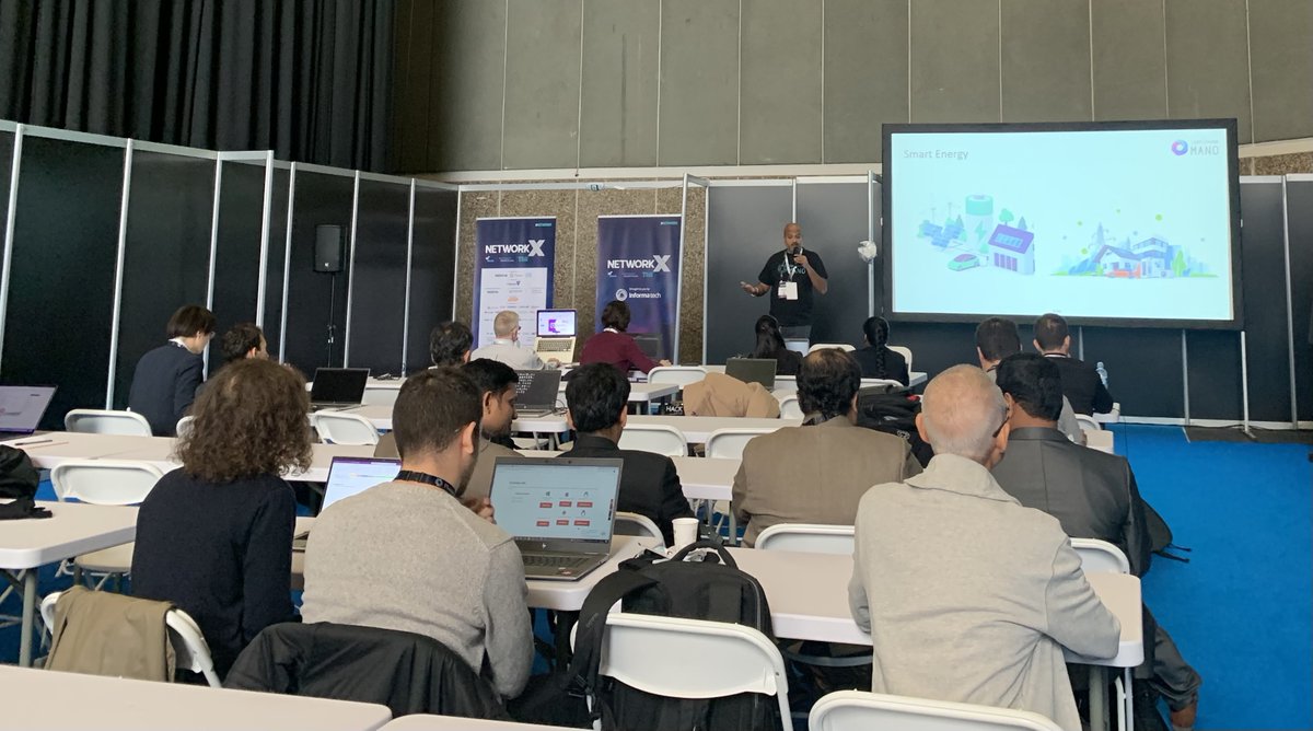 OpenSourceMANO's tweet image. @pandeswarar (@tataelxsi) walks us through #OSM business cases at #OSMhackfest @networkx_event 🤩
#NFV #SDN #Opensource #cloudnative  #orchestration 
osm.etsi.org/wikipub/index.…