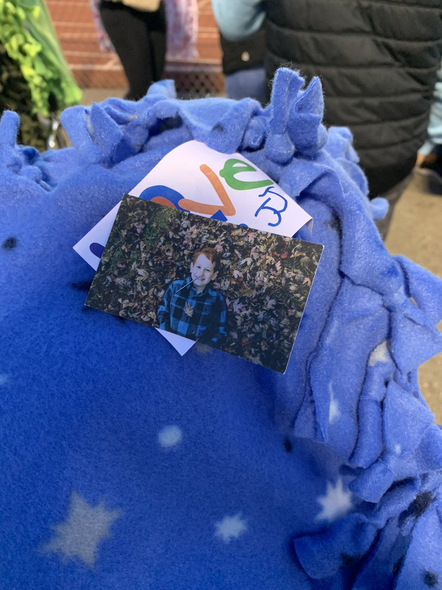 LOVElikeJJ's tweet photo. Thank you to Mason Intermediate’s Team Insoire for raising $2205 for LOVE like JJ! They made fleece tie blankets to sell at last Friday’s home football game.
Well done kiddos!! 💙💙
#lovelikejj #kidsmakeadifference #randomactsofkindnes #jjs11thbirthday https://t.co/NFShSWpuxB