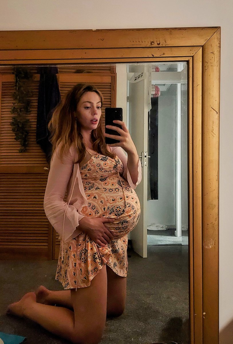 FrancescaEsmee's tweet photo. GM, feeling grateful to have made it this far. So heavy and exhausted, but v excited for what is to come πππ₯²
#heavy #gm #twitter #selfie #pregnant #life #latentphase #waiting #nerves #autumn #morning https://t.co/Nu01Fk4o0F