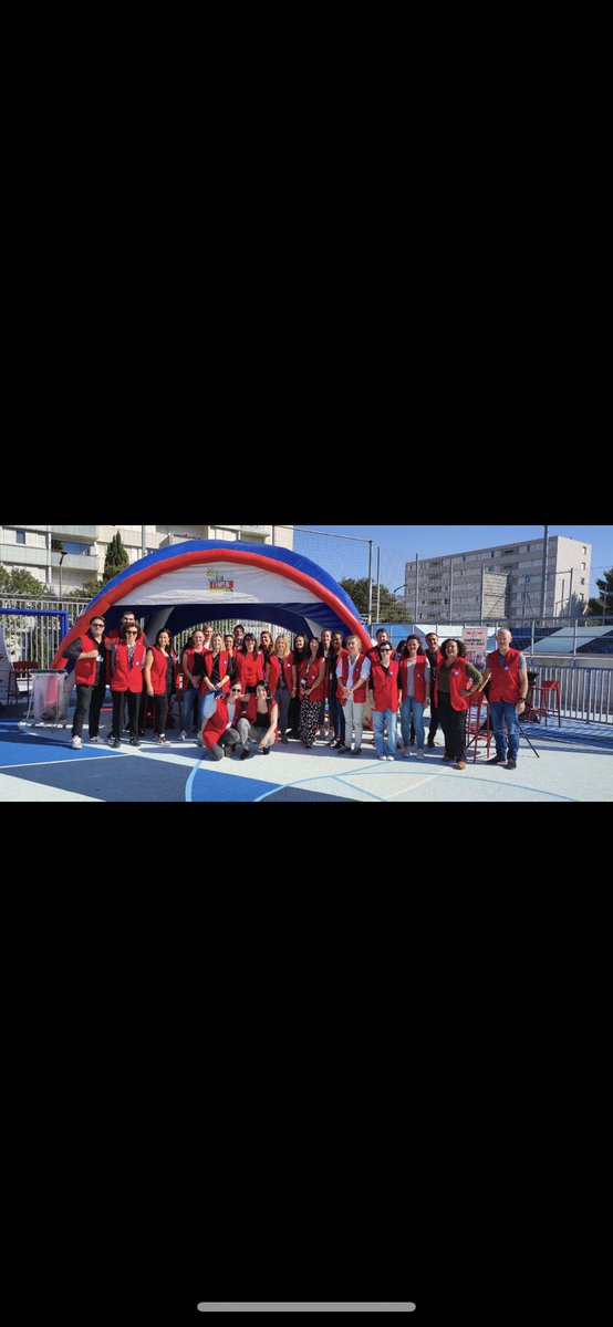 GhezalSihem's tweet photo. La #Place de l’Emploi c’est #Maintenant rendez vous au Stade Rouvier de la #Soude
Au #coeur du #quartier #AvecPoleEmploi @pe_marseille10 https://t.co/vASPtgFG3w