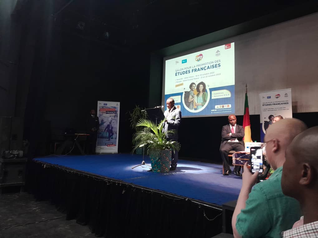 CampusFranceCam's tweet photo. #SAPEF_2022
Cérémonie d'ouverture en cours 
Mot de Monsieur le Ministre d'État, Ministre de l'Enseignement Supérieur, Pr. Jacques FAME NDONGO https://t.co/Xeri4B0V6k