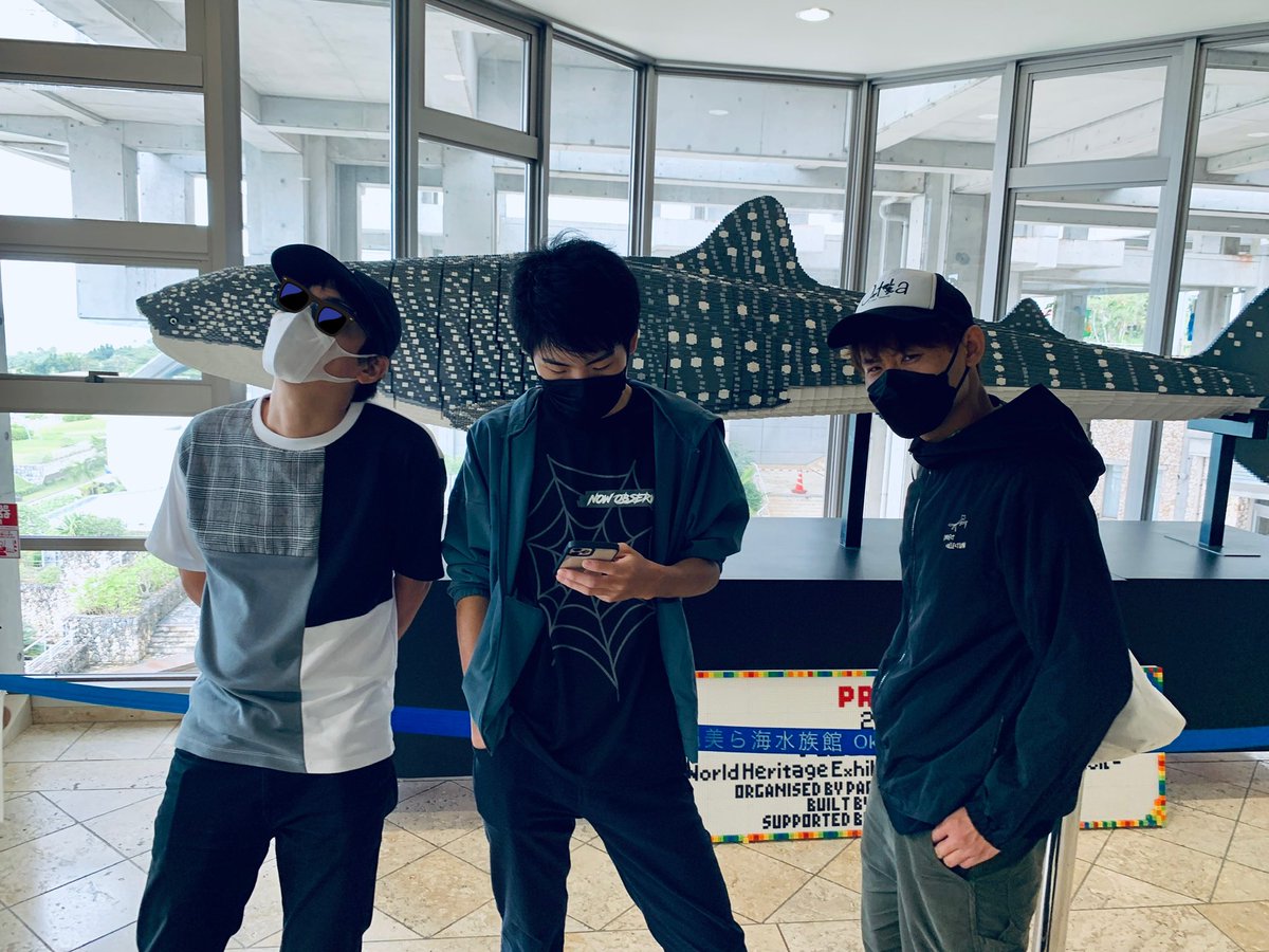 msniyy's tweet photo. 生物系ファッションショー https://t.co/NT0k2MFodT