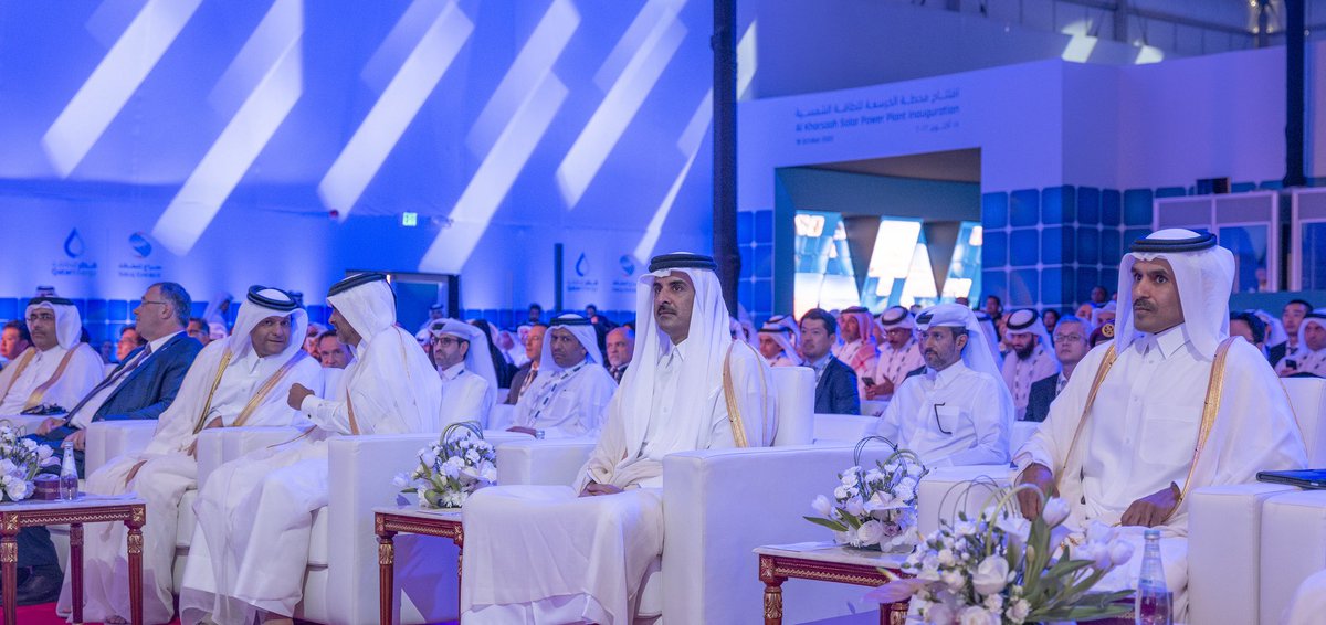 TamimBinHamad's tweet photo. افتتحنا اليوم محطة الخرسعة للطاقة الشمسية، الأولى من نوعها في البلاد، والتي ستُسهم في توليد ما يعادل عُشر الطاقة المستخدمة في الشبكة الوطنية للكهرباء في أوقات الذروة من مصدرٍ مستدام وصديقٍ للبيئة، وضمن خططنا نحو تقليل انبعاثات الكربون وآثار التغيّر المُناخي. https://t.co/soAgQ4dpqn