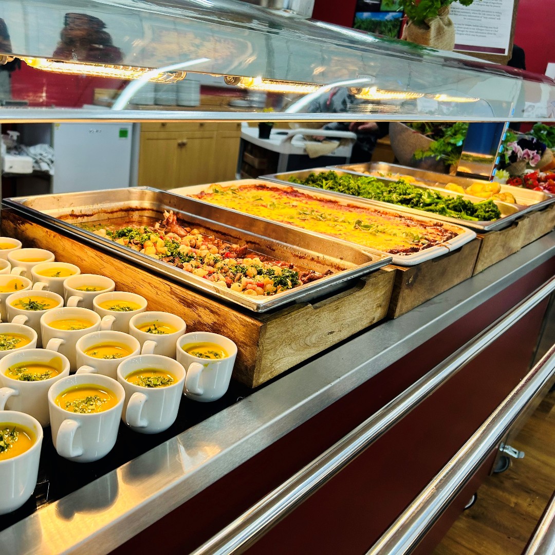 AccentCatering's tweet photo. Last week we catered for @StMichaels_Prep Senior School Fair, &amp; the team did a fantastic job supporting this with a delicious selection of canapes and a typical lunch offer.

#FreshFood #SchoolCatering #Schoolmeals #RealFood #Homemade #Food #AccentCatering #eatfresh #schoolsfair https://t.co/vtHUQAmdei