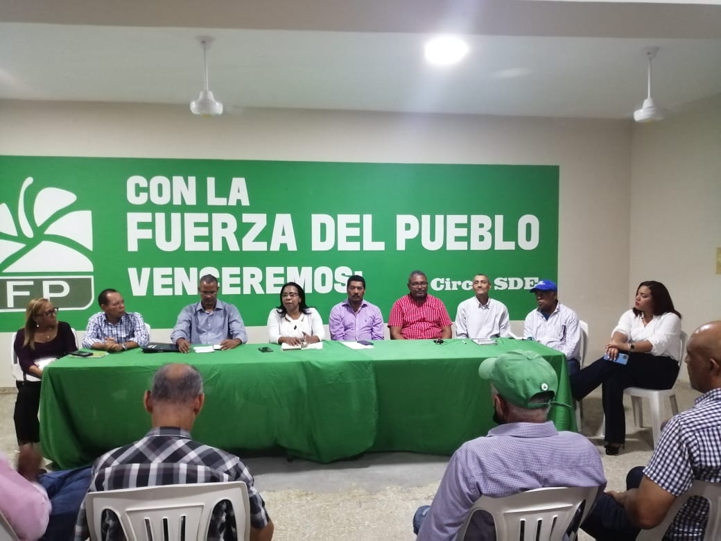 wallynet3's tweet photo. ¡Comprometida y leal! ¡Vota 65!
@AlexandrapenaRD #AlexandraPeñaDP
#FuerzaDelPueblo #FPComunica #ComprometidaYLea @kathymedina1 @Guengo3 @RamonMojica17 @fideljguzman @fitzgerald2413 @LucianoRC15 ¡Vota 65! https://t.co/h59yybNO1T