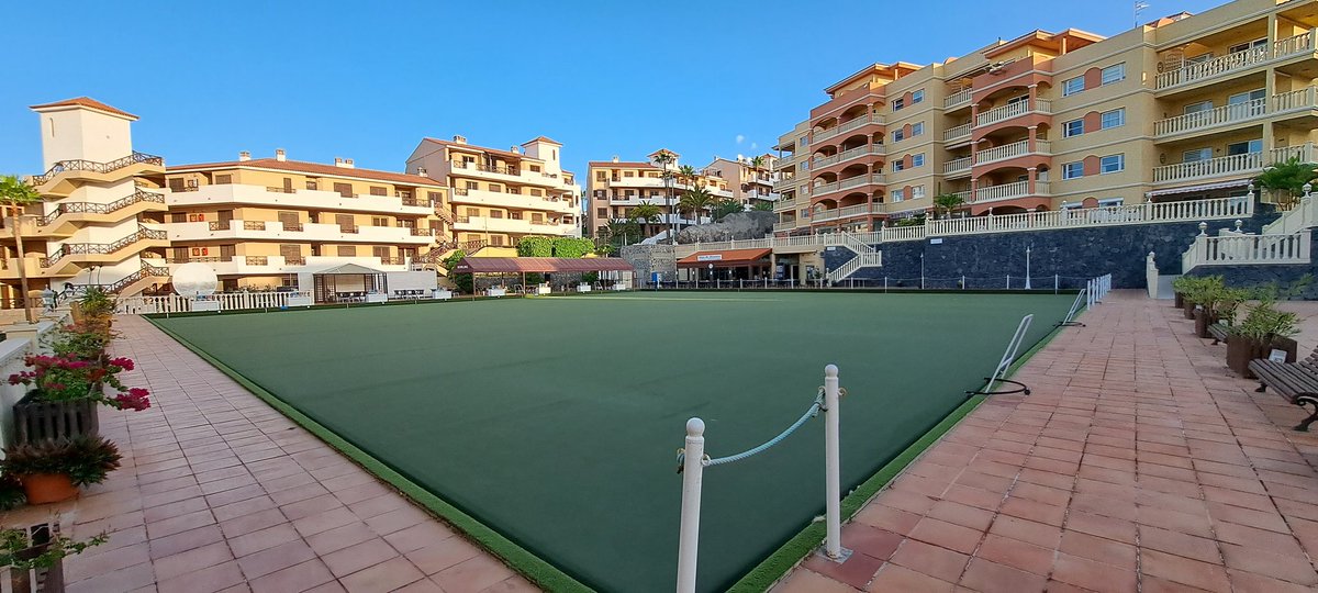 thebowlsacademy's tweet photo. Day 2 - 9am Practise Session...all now back at pool relaxing for 4pm game v TENERIFE GREEN BOWLS CLUB (B TEAM) at 4pm. Couple of late fitness tests due to bit of sunburn but everyone should be fine 🙏 @BowlsScotland @Glasgow_Sport @thedunwells @AsdaFoundation #YBAJET2 🇮🇨🇮🇨🇮🇨 https://t.co/1jTXbrwWds