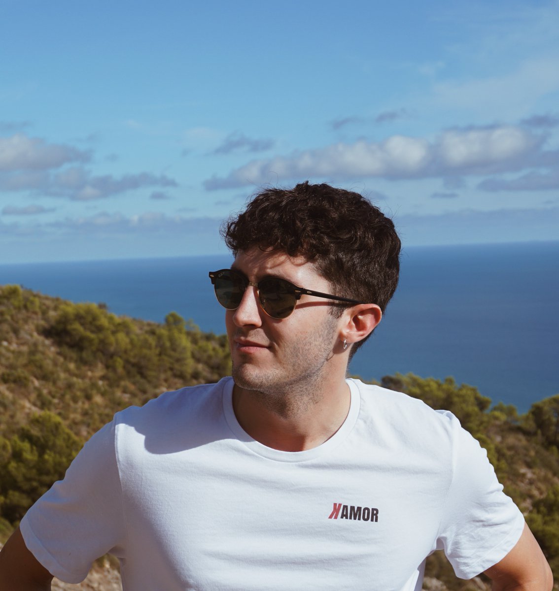 Kamorbrand's tweet photo. A new #makechangeyours tee just landed! 🤍 https://t.co/25xZZvKD9q