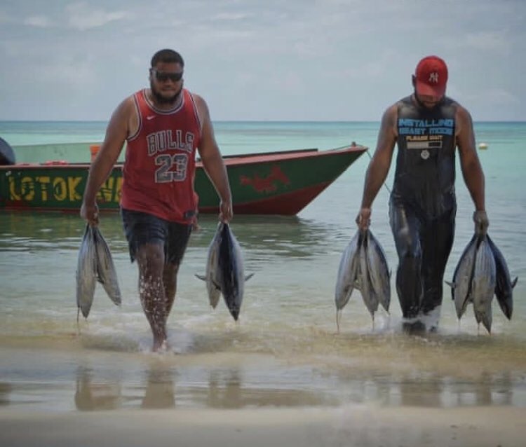 elisefou_'s tweet photo. Lotokava Fishery. $10/fish https://t.co/RTFuxEwq5l