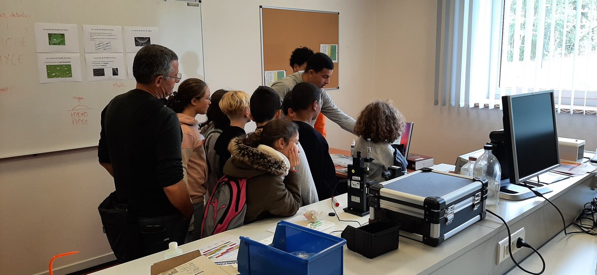 DjawharF's tweet photo. A wonderful day at the department of Materials Science and Engineering SGM, IUT Moselle-Est @Univ_Lorraine where BUT students hosted a booth #fetedelascience to introduce science to elementary school kids. https://t.co/f6BxJBa47l  #STEMeducation #outreachprogram #science https://t.co/ZUA50TVowd