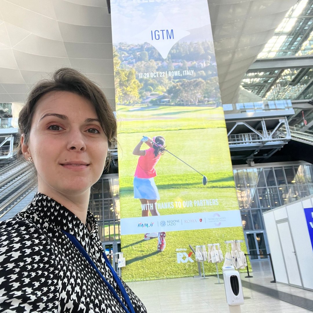 TheodoraGolf's tweet photo. Zilele acestea, între 17 și 20 octombrie, suntem la Roma, la International Golf Travel Market, un eveniment dedicat exclusiv companiilor din industrie care doresc să își dezvolte afacerile. Mulțumim colegei noastre, Debora, care ne reprezintă la IGTM și întregii echipe! 💖 https://t.co/72FjTx9Hsa