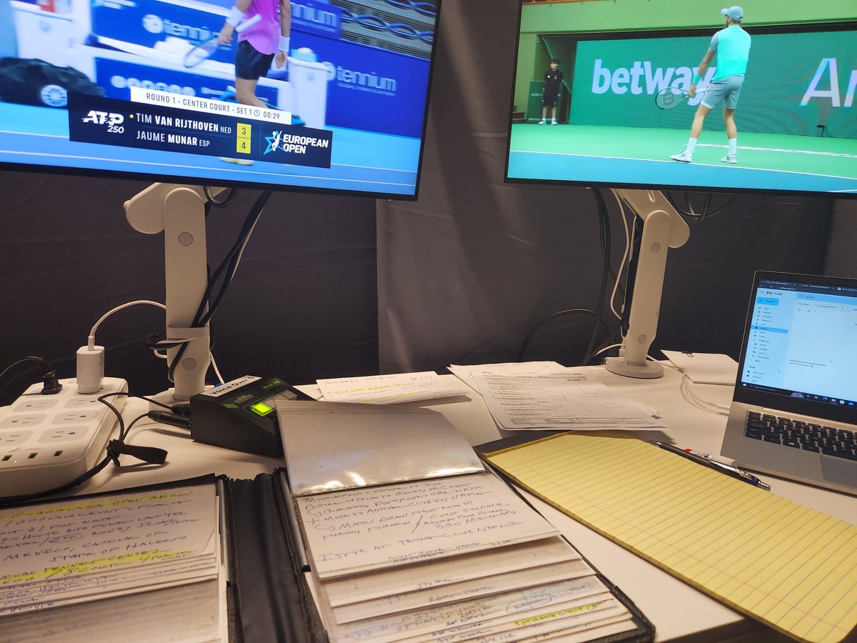 Day Two of this week's coverage on T2 adds matches from Naples, Italy now that the court kerfuffle has been solved. Join us at 8am ET on the new network from @TennisChannel available for free streaming on @Samsung TV Plus