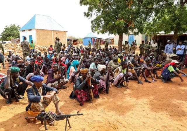 axmedd_77's tweet photo. Here is why forming a new clan militias will make Somalia slip back into civil war era! 
A thread... https://t.co/b44udnoffM