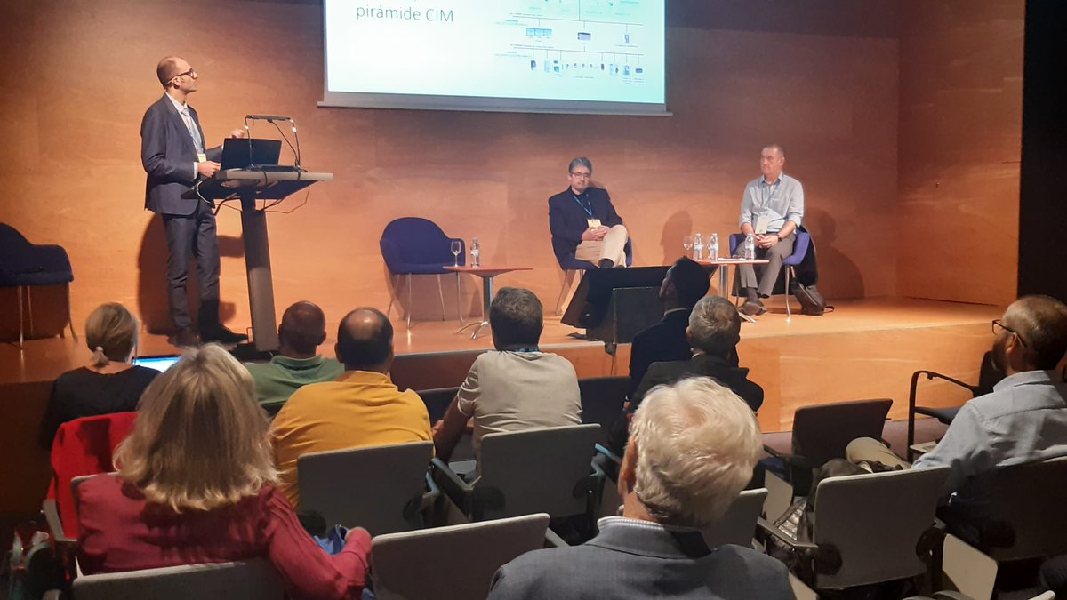 industriQuimica's tweet photo. #iberquimia Bilbao
‼️ Ventajas de la plataforma VMES 4.0: desarrollada bajo conceptos 4.0, facilidad de operación, orientada a mejora continua, integrante con ERP, explica Hector Sallén de #Voltec
#industriaquimica #quimica #chemistry https://t.co/ws7lhLnqIs