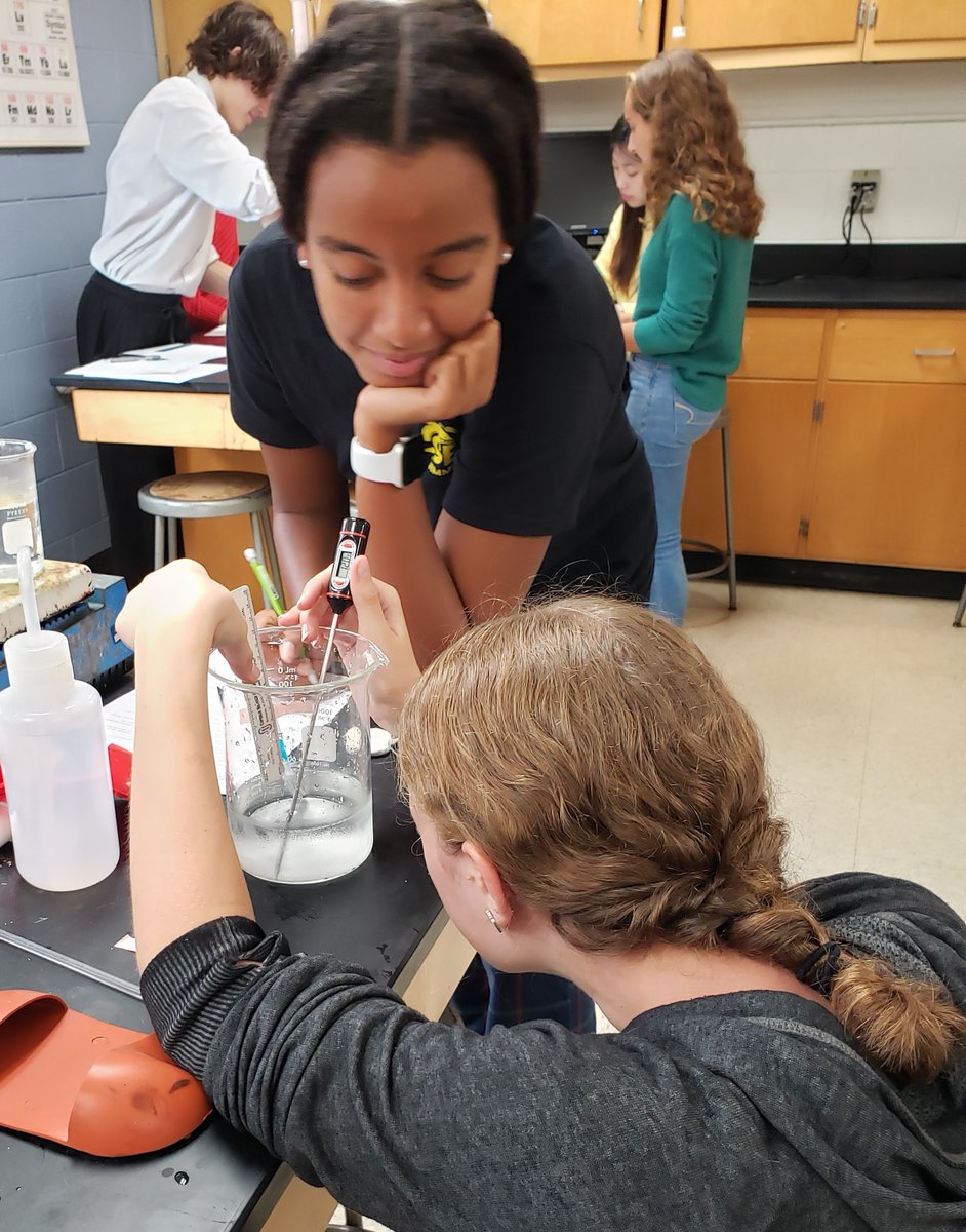 GsstChemistry's tweet photo. The chemistry students have been exploring gases this week by investigating  the relationship between temperature, pressure and volume. #WeAreNewHorizons #BoldlyGoing #GSST @NHREC_VA https://t.co/DJuJdVB6xx