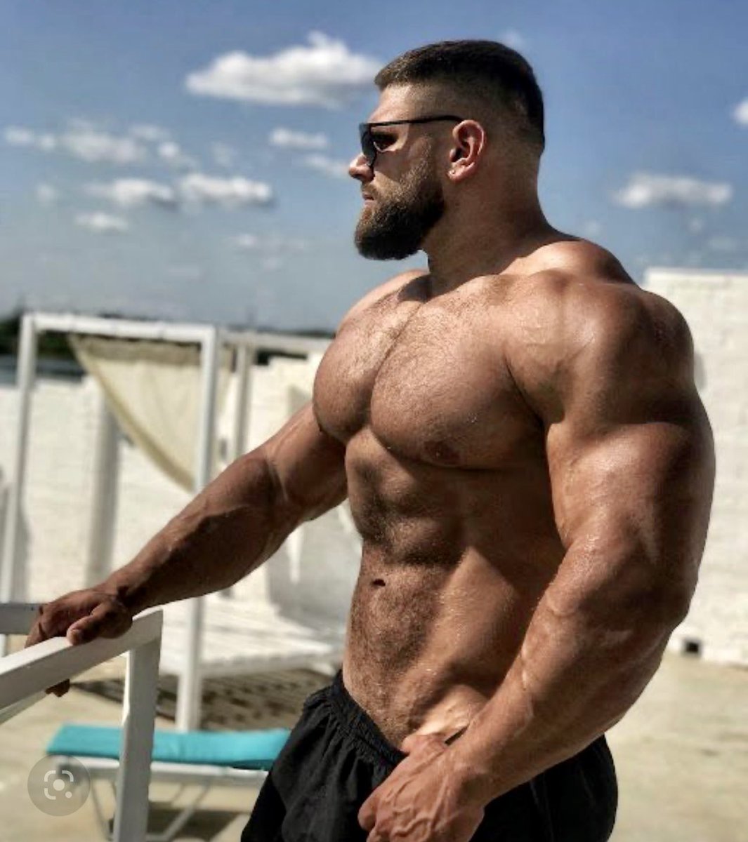 BEASTOSTERONE_'s tweet photo. RT if you could handle this BEAST 😈
#BEASTOSTERONE_ https://t.co/SNReMwip7d