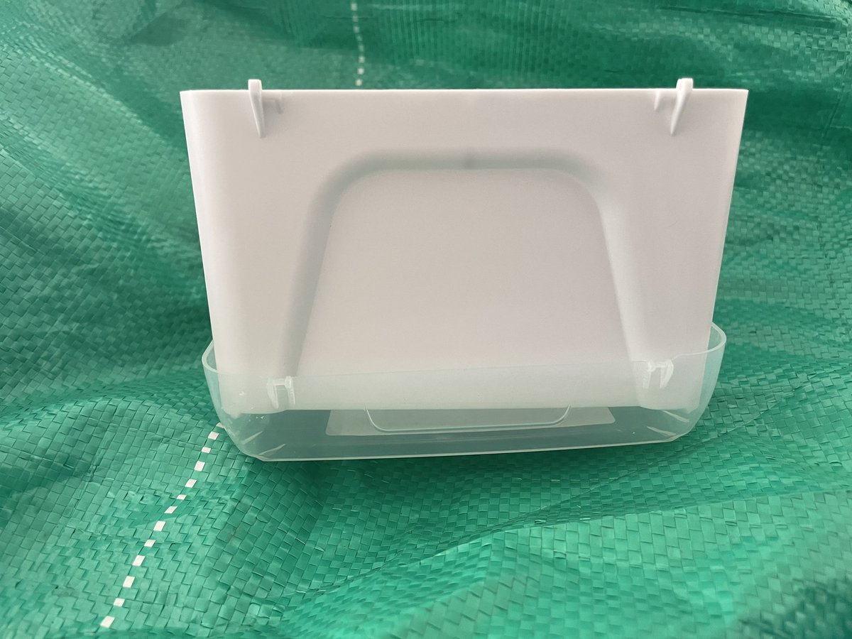 sm_rutherford's tweet image. 3/3: But I’ve run out of plant pots, so that’s where Tip Boxes come in (all approved by departmental bio safety guy). Drill holes in base, pot in baby spider plant, use the lid as a drip tray. I now have a couple of dozen little plants to cheer up some Freshers’ Uni rooms :-)