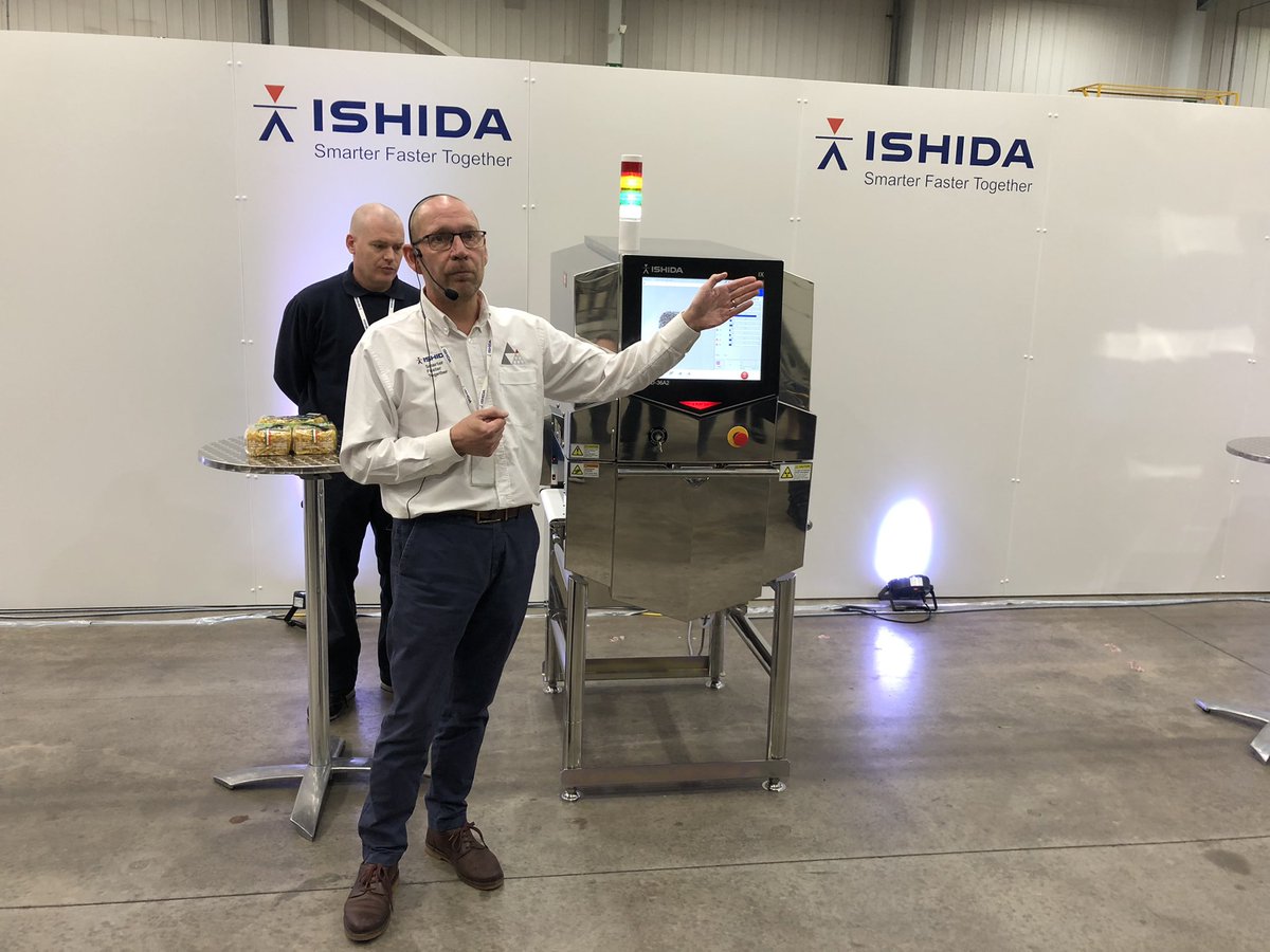 Tecnifood's tweet photo. Es el turno de la demostración del nuevo equipo de rayos X IX-PD-36A2 en las instalaciones de @Ishida_Europe en Birmingham, adonde @Tecnifood se ha desplazado para conocer los nuevos lanzamientos de la compañía #TechFood #Alimentación @cimasacom https://t.co/SrWv96OVw5