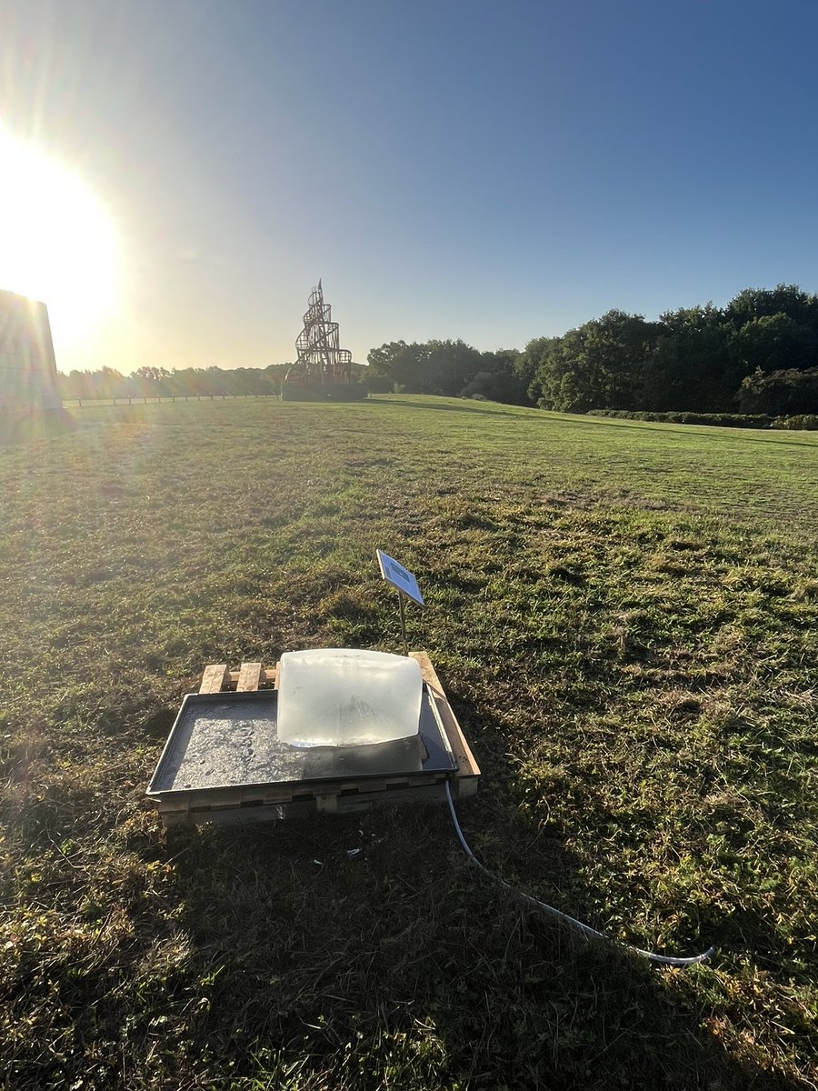 Splash! Flow! Melt! Full of the joys of ‘on campus’ teaching today! Couldn’t do all this without great colleagues, our fabulous SCI teaching technicians and @SainsburyCentre lending us their land! @ProfKHiscock @daisy_pickup @lyndaturner65 ! @ueaenv @GeomorphJAMS @miles_geo