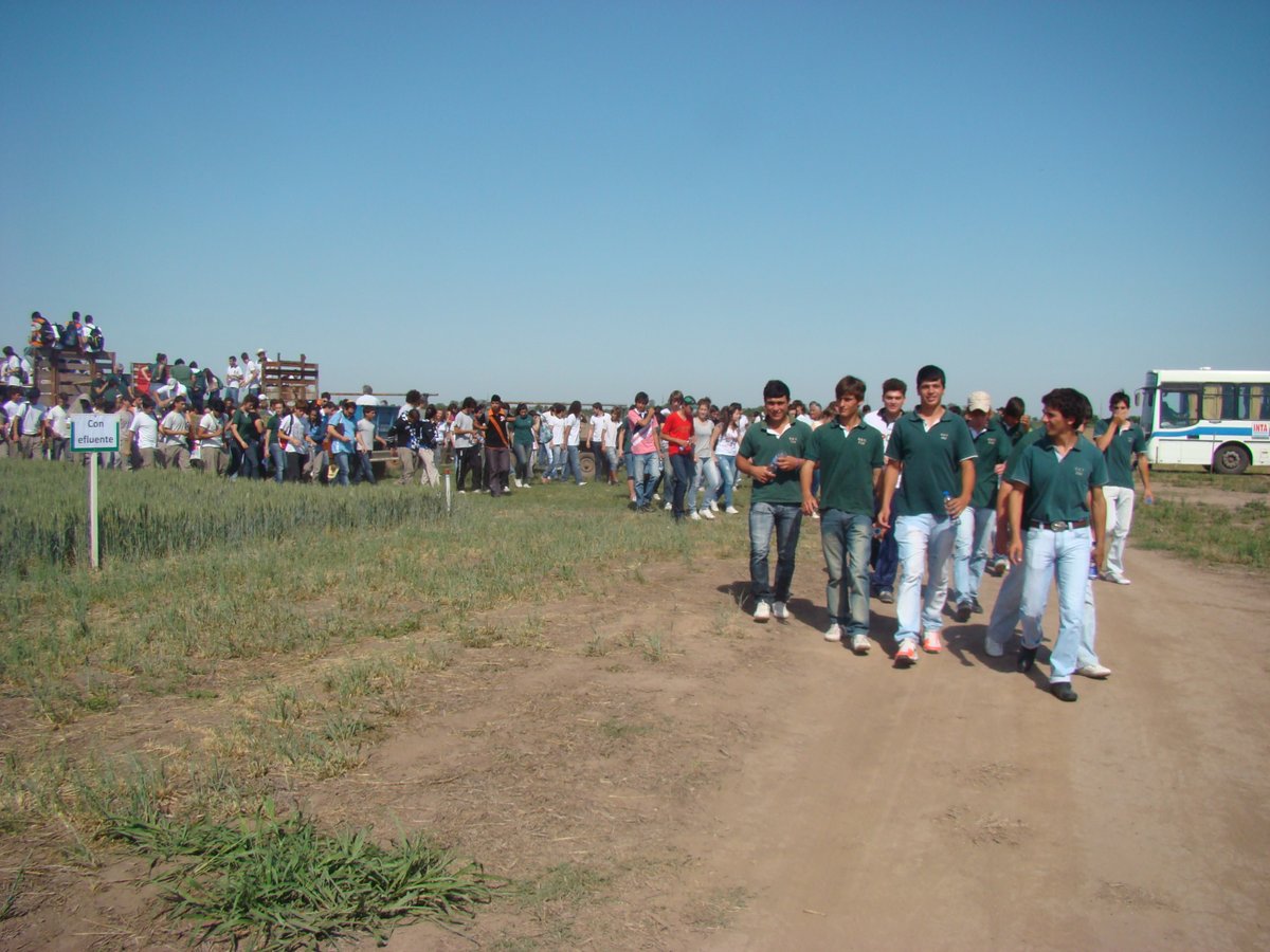 Cristian León tweet media