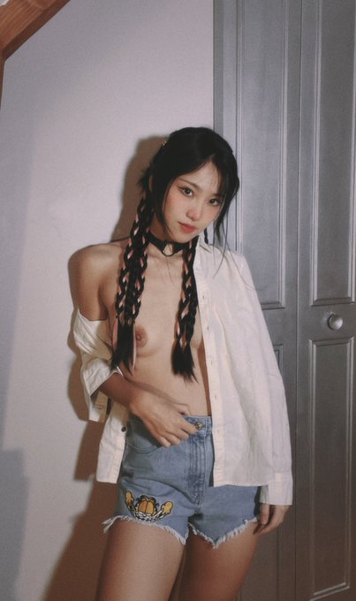 Meow for me 🐈 https://t.co/WQqGpVnJ7j