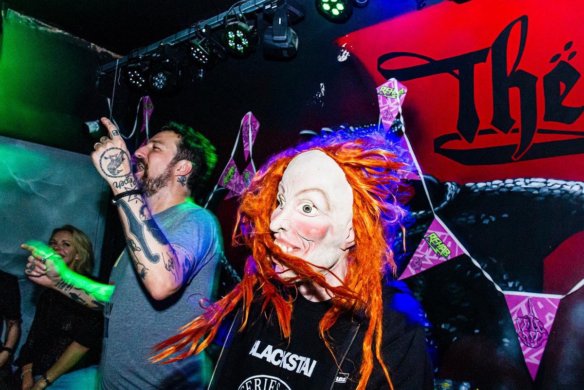 eatbeforeswim's tweet photo. The Aftershow DJ Set at The Hobbit Southampton was WILD fun! Thanks for everyone who came down, danced &amp; partied hard. Tequila is not our friend. https://t.co/mJpCidgTJI
