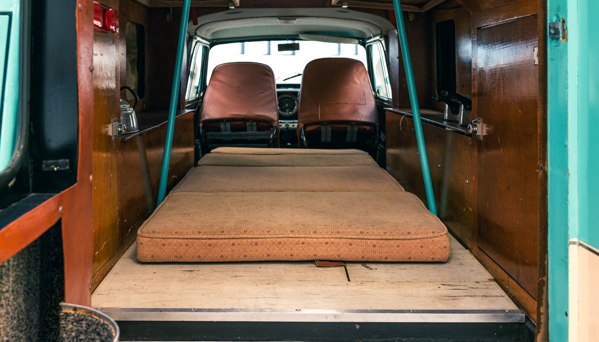 MINIUK's tweet photo. Grand MINI Designs, a tiny home on wheels, the most unique way to see the world. Meet the Mini Wildgoose, a truly remarkable use of space.
When it comes to #vanlife, this one is truly a one-off. Discover it here: https://t.co/MblBLwhS9n
#MINI #MINIUK #Wildgoose #MINIOneOff https://t.co/ItcreD2xiM