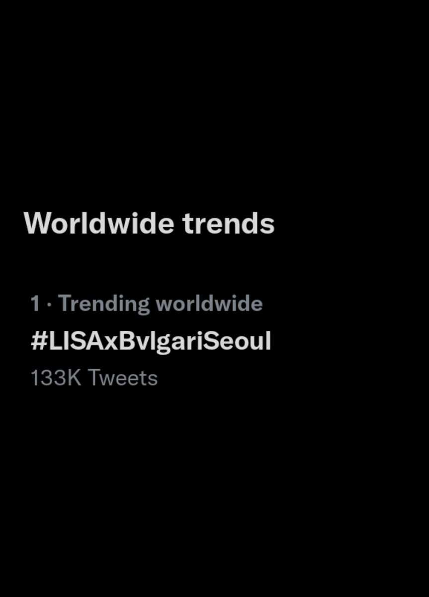 LISANATIONS_'s tweet photo. Lisa takes over the worldwide trends! Now at #1! 

LALISA AT AVRORA AWARDS
#LISAxBvlgariSeoul @Bulgariofficial https://t.co/7NeV9lY04Q