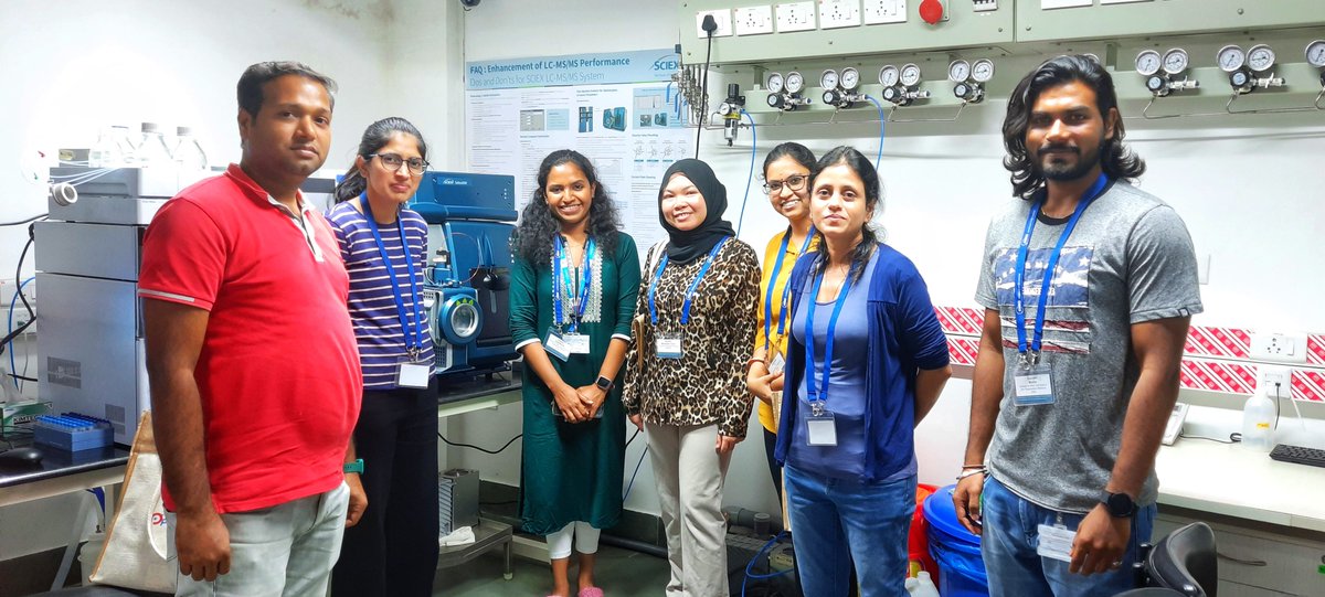 BLiSC_India's tweet image. #EMBOMicroCom
After #DNA extraction, the participants apply 𝐠𝐞𝐧𝐨𝐦𝐞 𝐬𝐞𝐪𝐮𝐞𝐧𝐜𝐢𝐧𝐠 𝐚𝐧𝐝 𝐦𝐚𝐬𝐬 𝐬𝐩𝐞𝐜𝐭𝐫𝐨𝐦𝐞𝐭𝐫𝐲 𝐚𝐧𝐚𝐥𝐲𝐬𝐢𝐬 @BLiSC_India
With @EMBO @EMBLEvents @EMBLHeidelberg @NCBS_Bangalore @DBT_inStem @CCAMP_Bangalore @TIGS_India @sandeepdusk